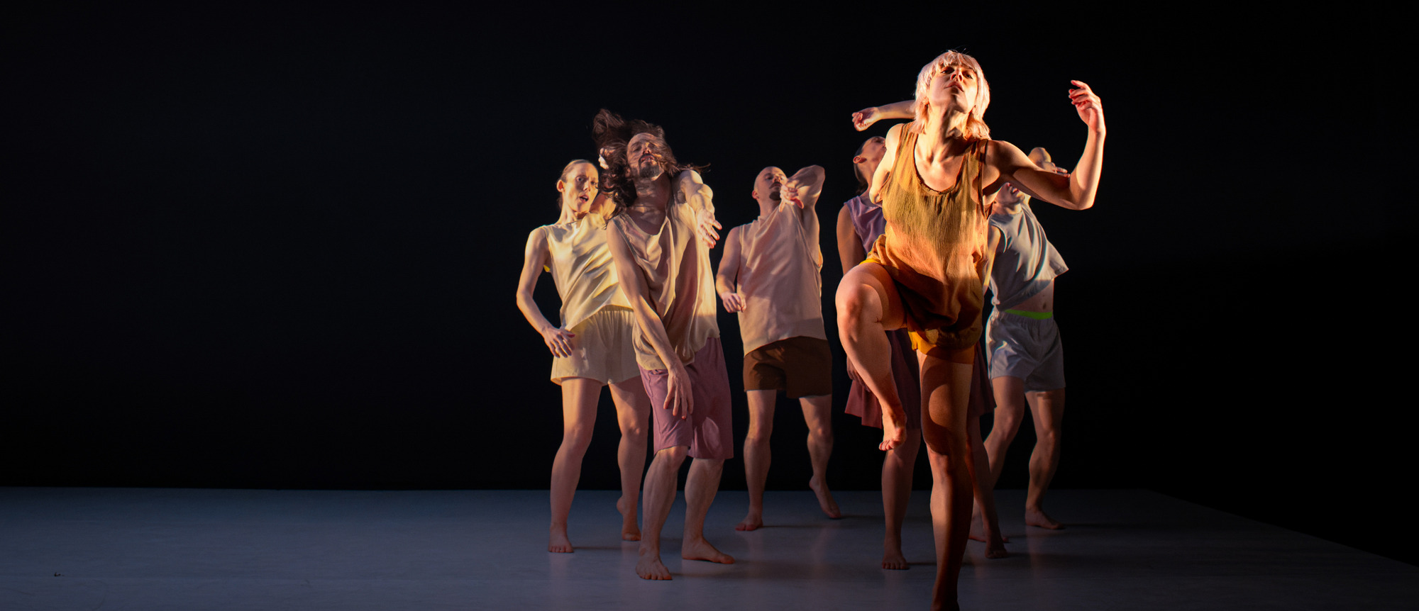 Dance Workshop: In the Footsteps of Les Champs Magnétiques with DANSE DANSE,