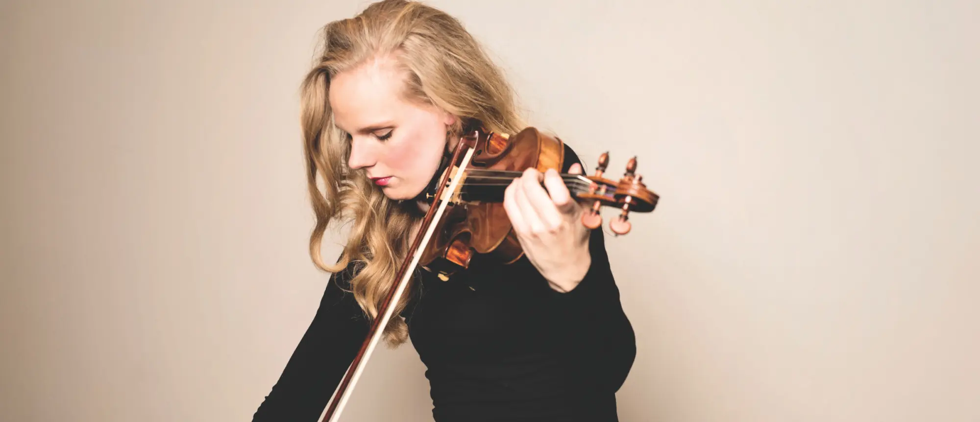 Éclatante nostalgie : de l'Europe à Hollywood